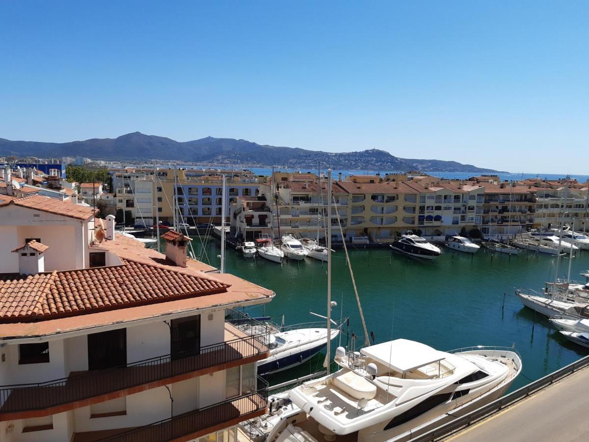 Club Nautic 3 Apartment Empuriabrava Exterior photo