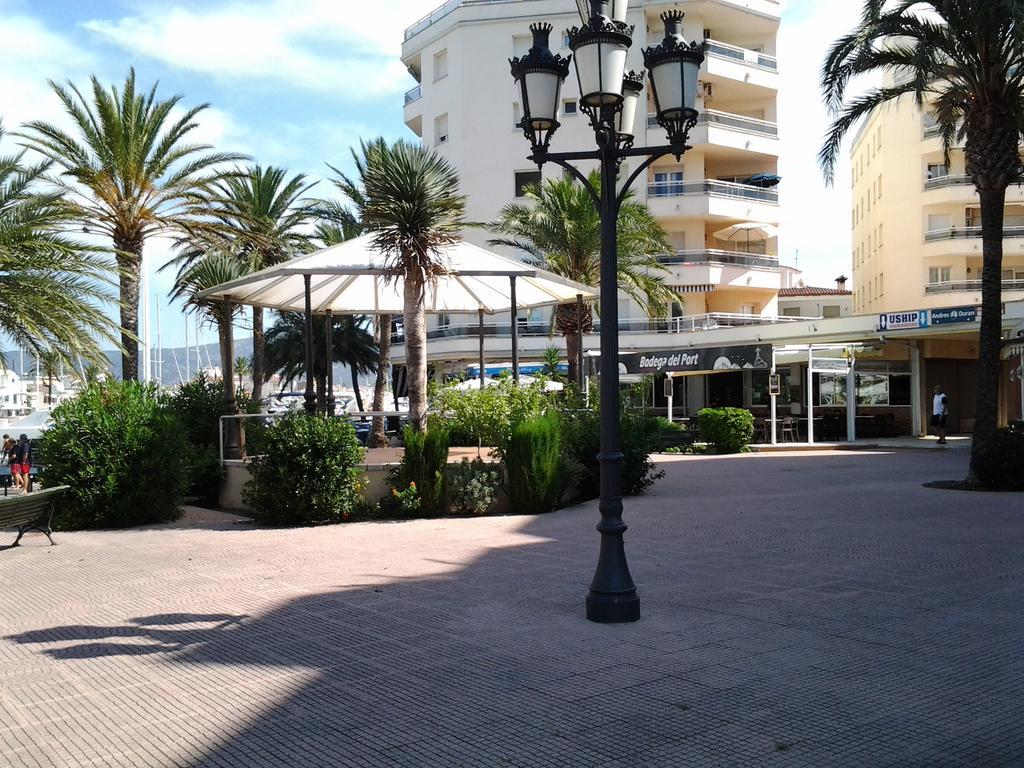 Club Nautic 3 Apartment Empuriabrava Exterior photo